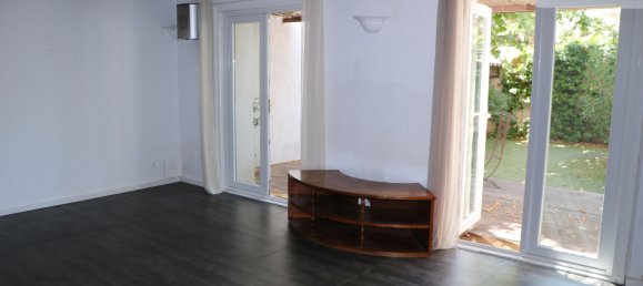 3 bedrooms Apartment in Toulon, France No. 350827 4