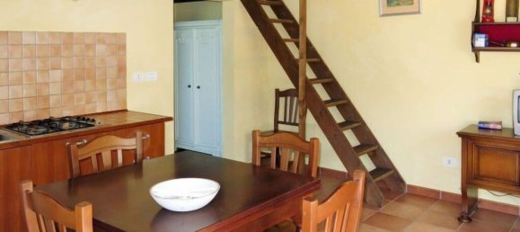 5 rooms House in Collecorvino, Italy No. 76225 27