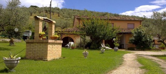 5 rooms House in Collecorvino, Italy No. 76225 14