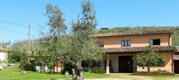 5 rooms House in Collecorvino, Italy No. 76225 6