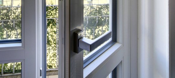 3 rooms Apartment in Turin, Italy No. 43559 16