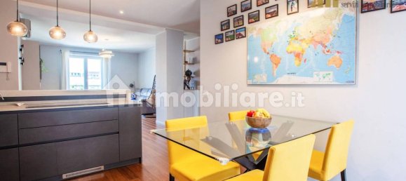 2 bedrooms Apartment in Milan, Italy No. 276221 8