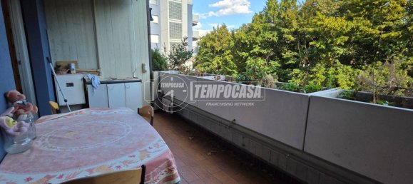 4 bedrooms Apartment in Bergamo, Italy No. 271343 7