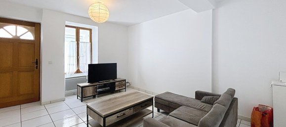 2 bedrooms House in Bonny-sur-Loire, France No. 253259 2