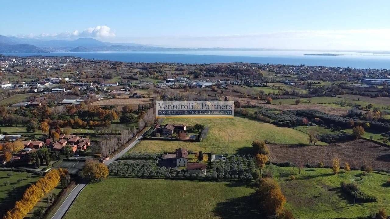  قطعة أرض في Soiano del Lago, Italy 1250متر مربع رقم 236159