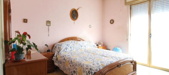 Apartamento de 3 dormitorios en Caserta, Italy No. 54379 20