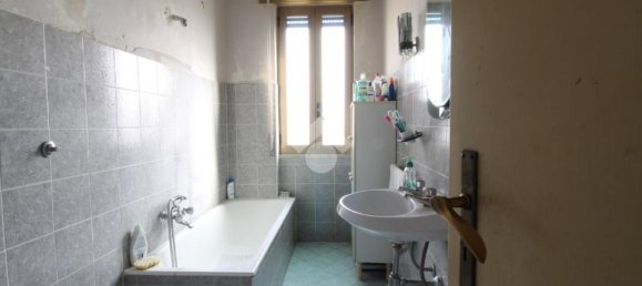 Apartamento de 3 dormitorios en Caserta, Italy No. 54379 27
