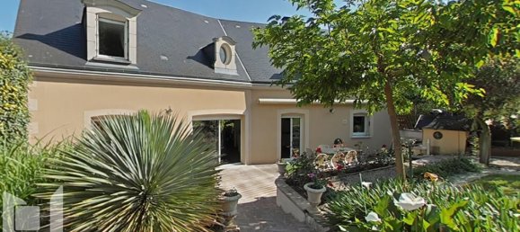 Casa de 4 dormitorios en Saint-Regle, France No. 63497 5