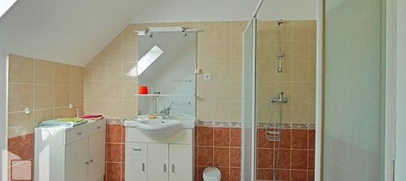 Casa de 4 dormitorios en Saint-Regle, France No. 63497 4