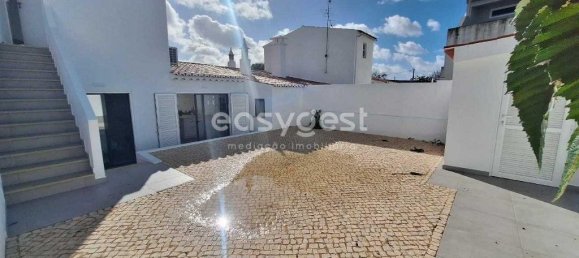 3 bedrooms House in Luz, Portugal No. 63758 10
