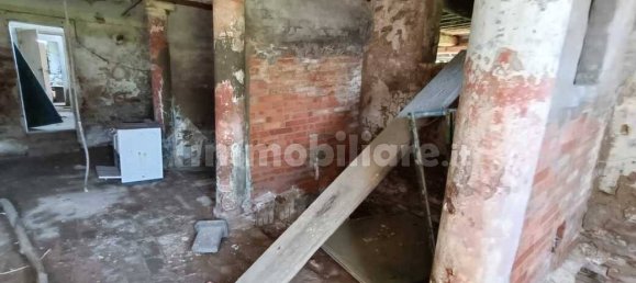 4 bedrooms Villa in Conselice, Italy No. 313563 4