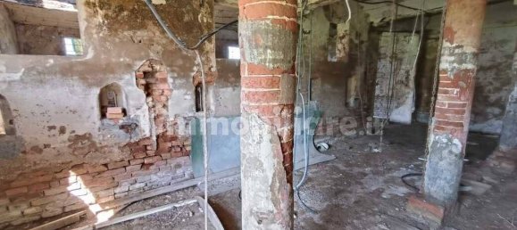 4 bedrooms Villa in Conselice, Italy No. 313563 6