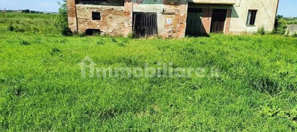 4 bedrooms Villa in Conselice, Italy No. 313563 2