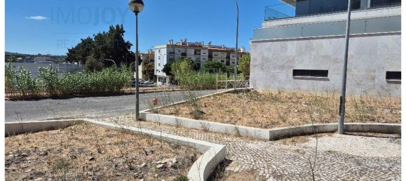 Grundstück in Amadora, Portugal 380m², Nr. 287356 8