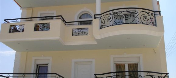 4 Schlafzimmer Gewerbliche Immobilie in Thessaloniki, Greece, Nr. 5498 2