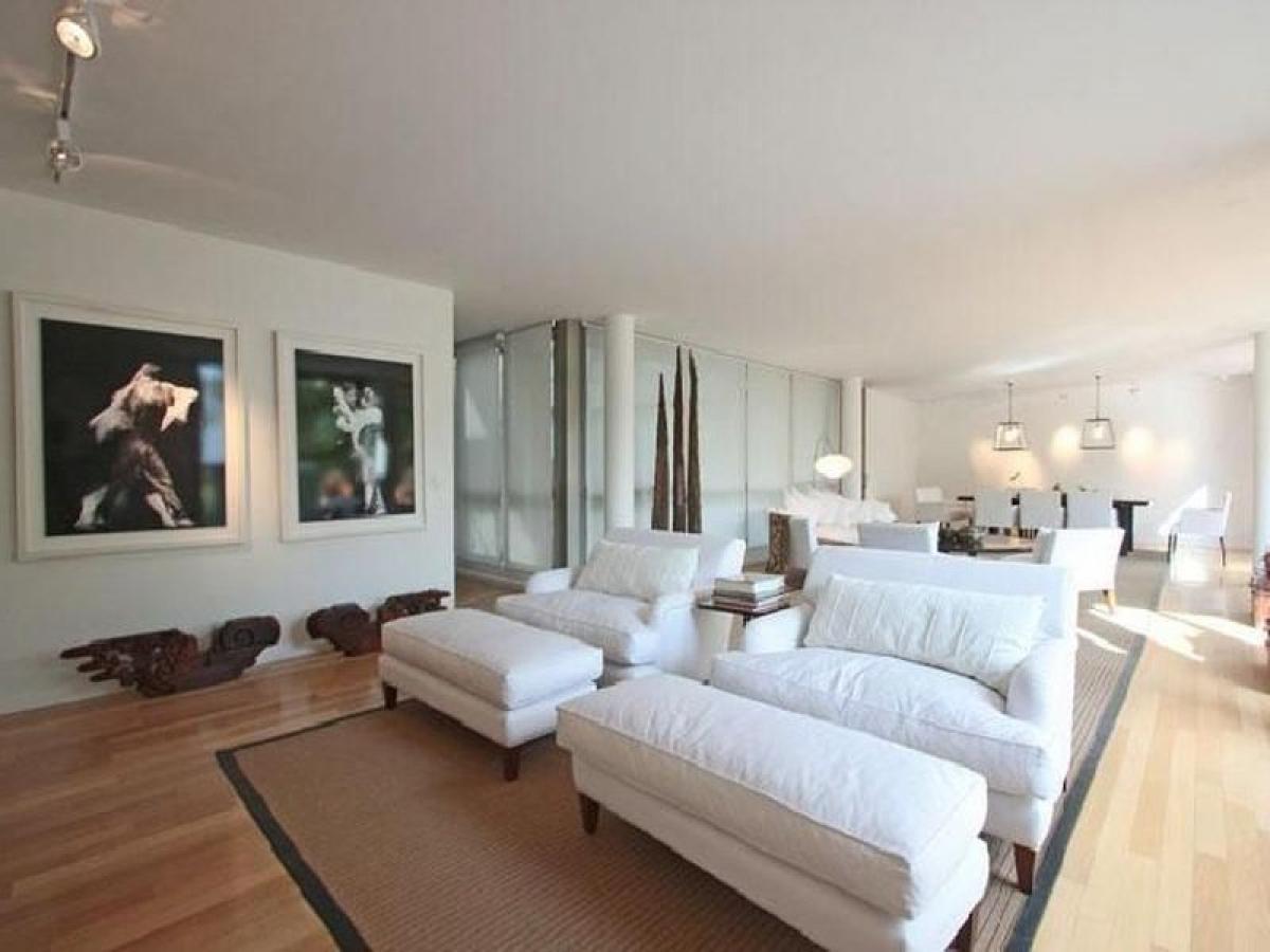 4 bedrooms Apartment in Buenos Aires, Argentina No. 90626