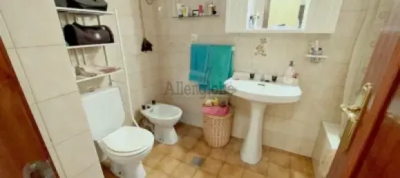 1 غرف نوم شقة في Oviedo, Spain رقم 140993 18