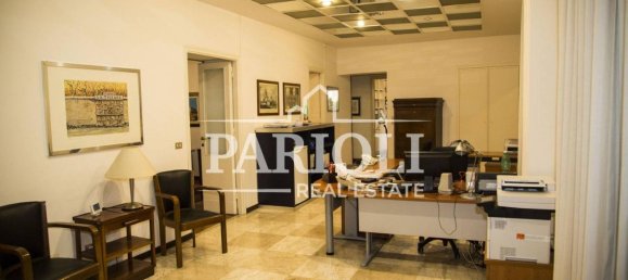 4 rooms Apartment in Rome, Italy No. 21562 10