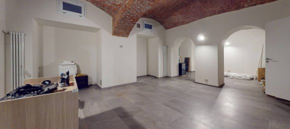 2 bedrooms Apartment in Turin, Italy No. 343432 10
