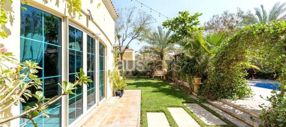 Вилла с 4 спальнями в Jumeirah Park, ОАЭ № 98734 22