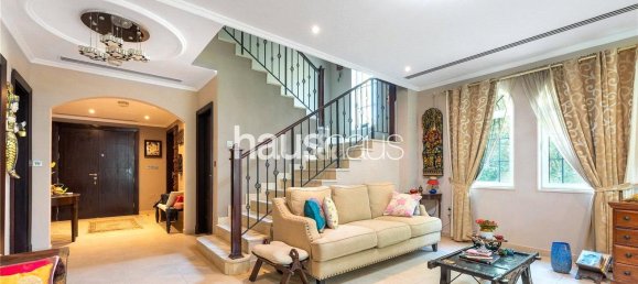 Вилла с 4 спальнями в Jumeirah Park, ОАЭ № 98734 5