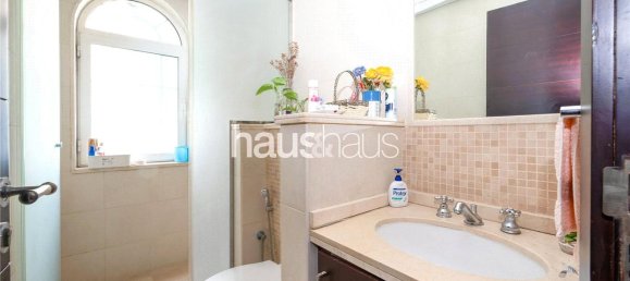 Вилла с 4 спальнями в Jumeirah Park, ОАЭ № 98734 25