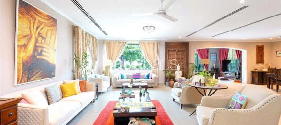 Вилла с 4 спальнями в Jumeirah Park, ОАЭ № 98734 2