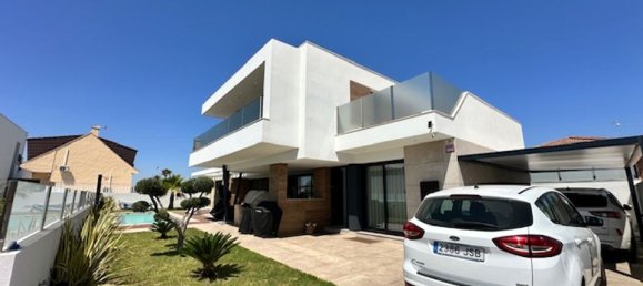 Villa de 4 dormitorios en Ciudad Quesada, Spain No. 184761 32