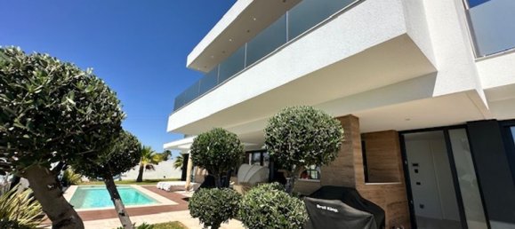 Villa de 4 dormitorios en Ciudad Quesada, Spain No. 184761 2