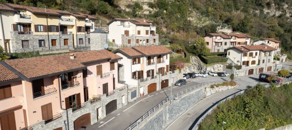 4 rooms House in Carate Urio, Italy No. 172186 18