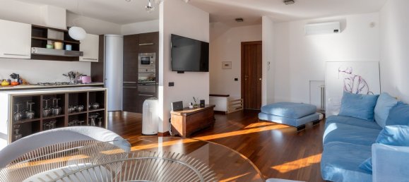4 rooms House in Carate Urio, Italy No. 172186 5