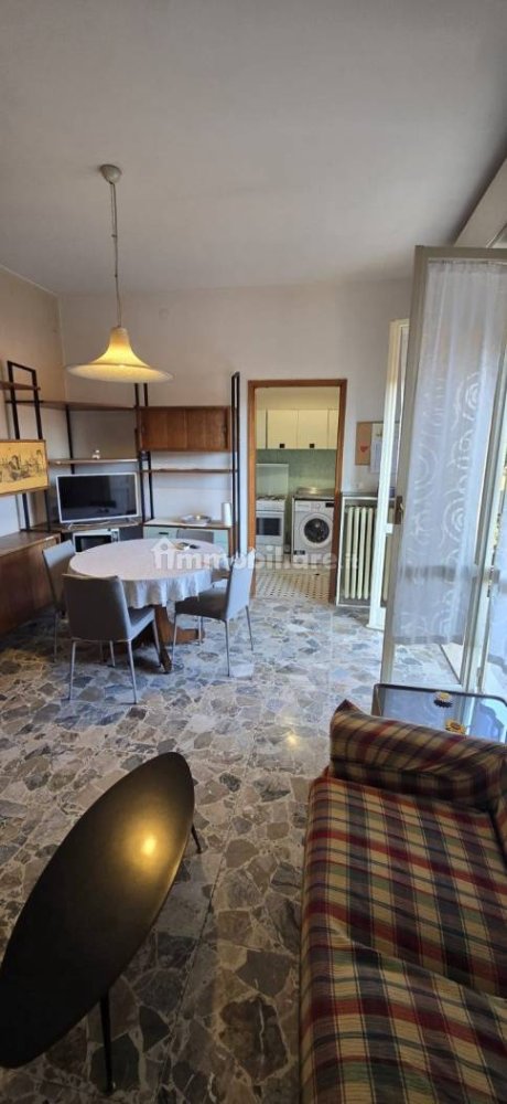 4 bedrooms Apartment in Modena, Italy No. 401709