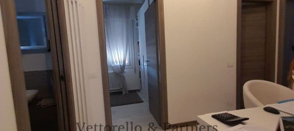 3-salle Appartement à Mogliano Veneto, Italy No. 277941 9