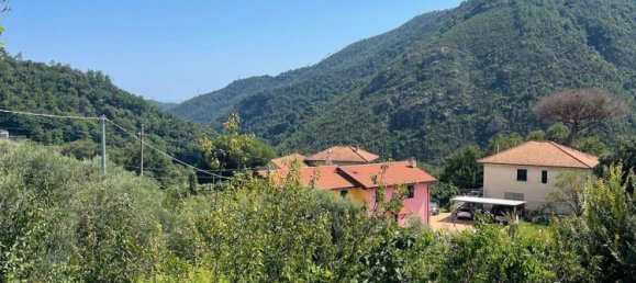 5 bedrooms House in Varazze, Italy No. 372167 4