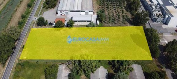 1غرفة قطعة أرض في Novi di Modena, Italy رقم 61277 2