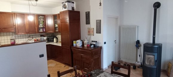 7 rooms Apartment in Fermignano, Italy No. 111723 7