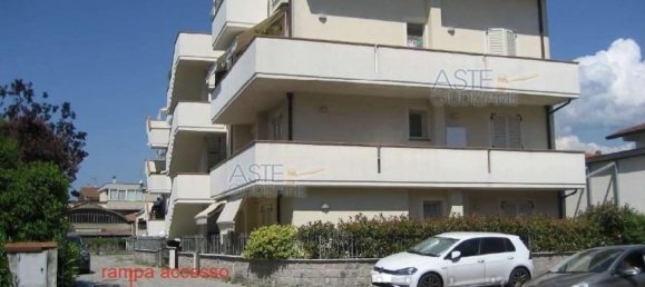 4 rooms Apartment in Monsummano Terme, Italy No. 309049 17