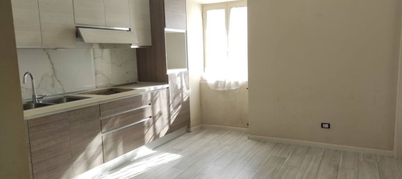 Casa de 4 habitaciónes en Morolo, Italy No. 144310 30