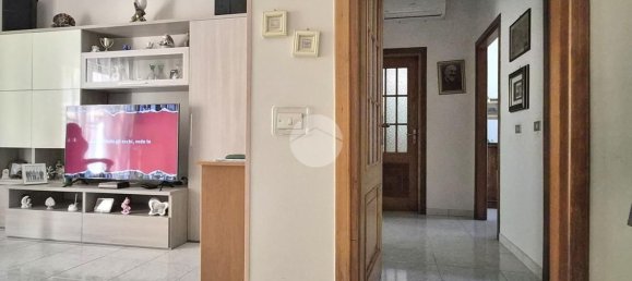 3 Schlafzimmer Wohnung in Giugliano in Campania, Italy, Nr. 313994 8