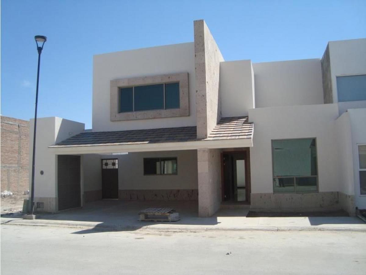 3 bedrooms House in Playa Vicente, Mexico No. 146273