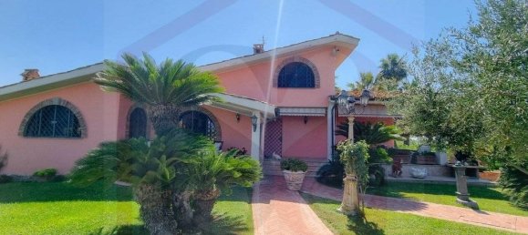 4 bedrooms Villa in Cerveteri, Italy No. 313167 4
