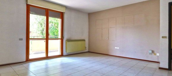 3 bedrooms Apartment in Lissone, Italy No. 364333 5
