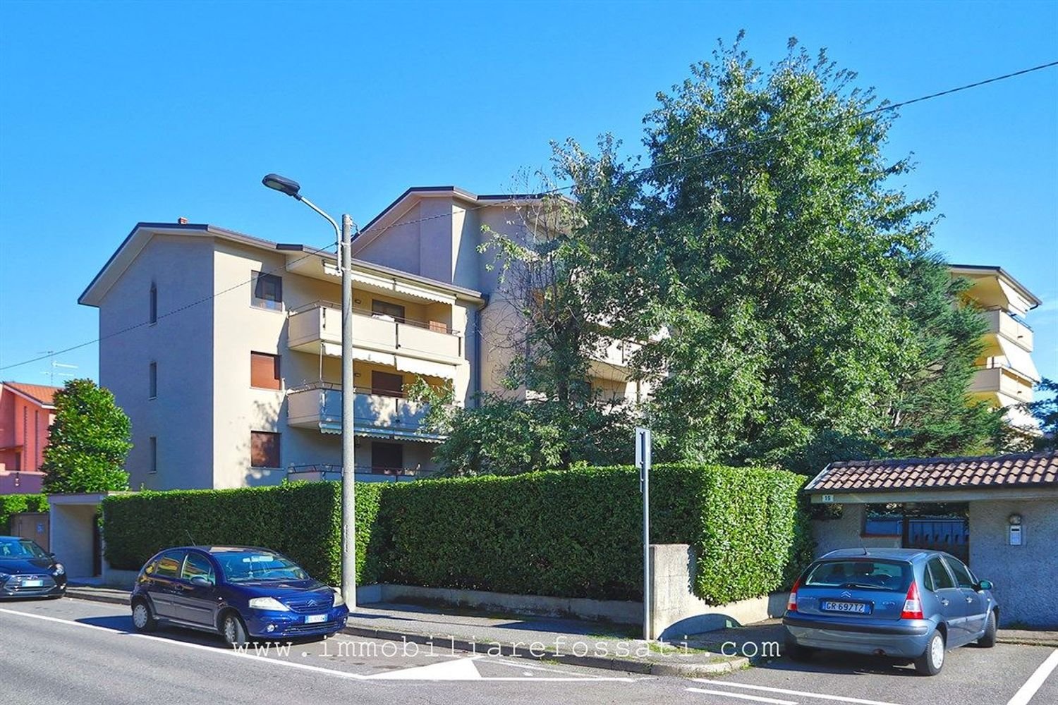 3 bedrooms Apartment in Lissone, Italy No. 364333