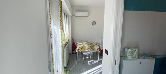 4-Zimmer Wohnung in Loano, Italy, Nr. 19770 10