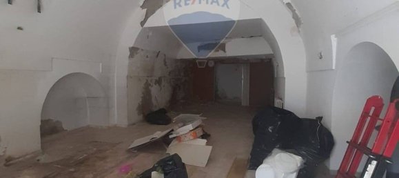 140m² Commercial property in Pisticci, Italy No. 69072 7