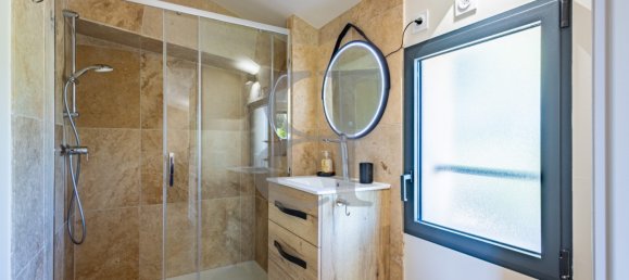 10 bedrooms Castles in Vaison-la-Romaine, France No. 298064 19