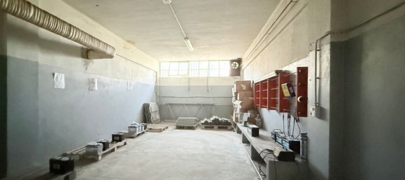 مستودع في Voghera, Italy 2400متر مربع رقم 276074 24