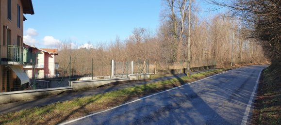 Grundstück in Malnate, Italy 1420m², Nr. 312033 23