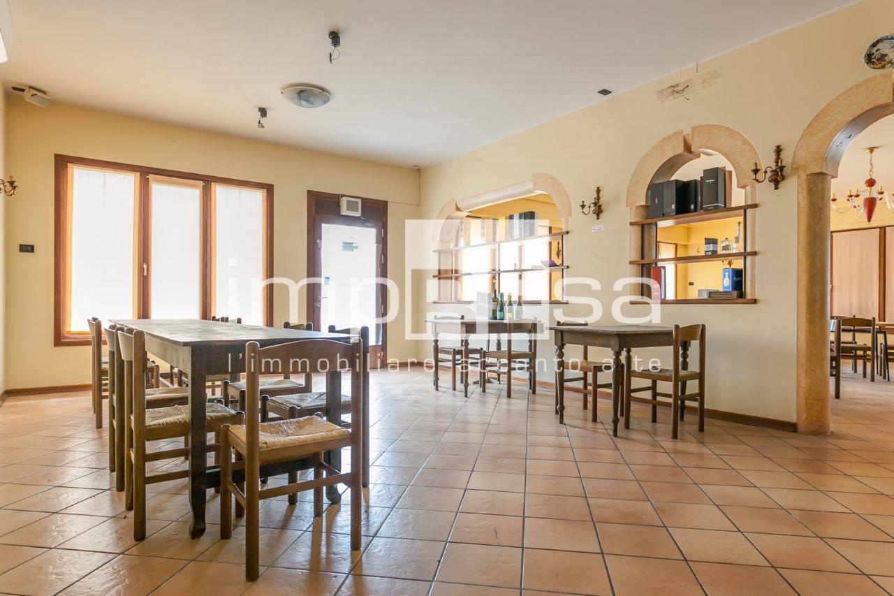 Edifício de 3 divisões em Carbonera, Italy N.º 80445