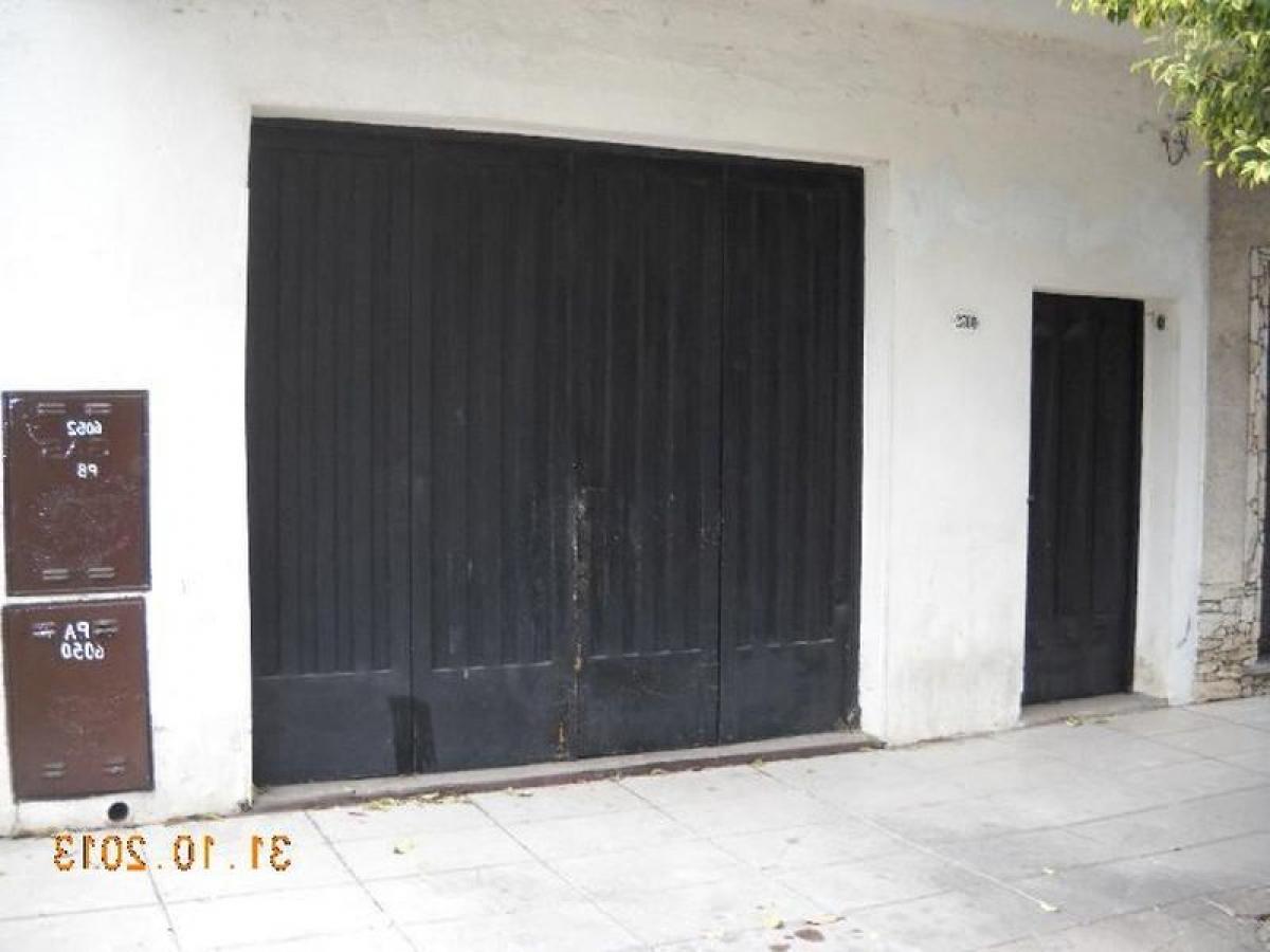 3 Schlafzimmer Haus in Moron, Argentina, Nr. 51353